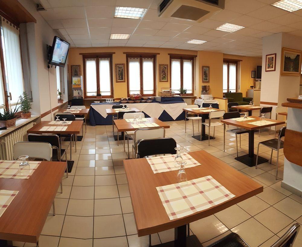 Twelve Hotel Moncalieri Extérieur photo