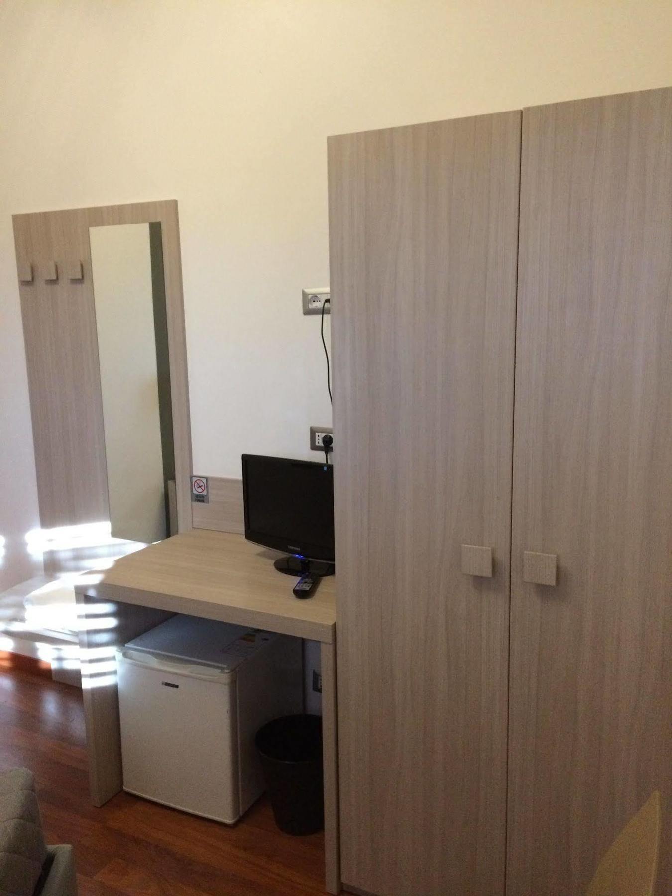 Twelve Hotel Moncalieri Chambre photo